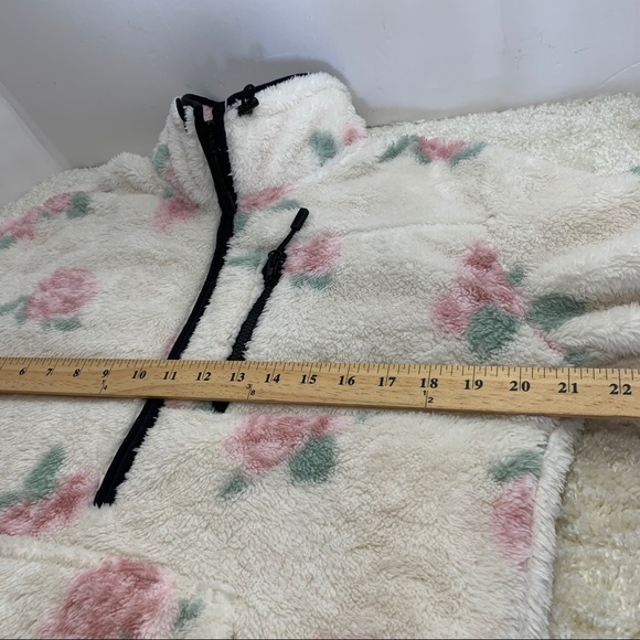 Victorias Secret Sherpa XS oversized - Picture 9 of 9